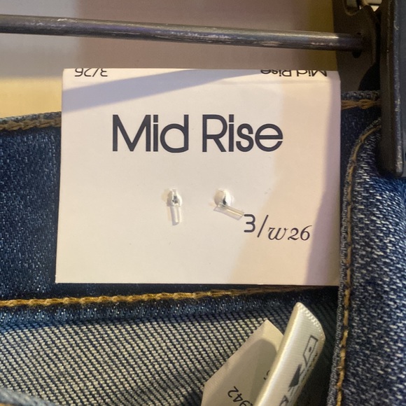 NWT Ripped Jeans - Picture 2 of 3